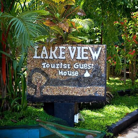 Lake View The Tourist Guest House Anuradhápura Exteriér fotografie